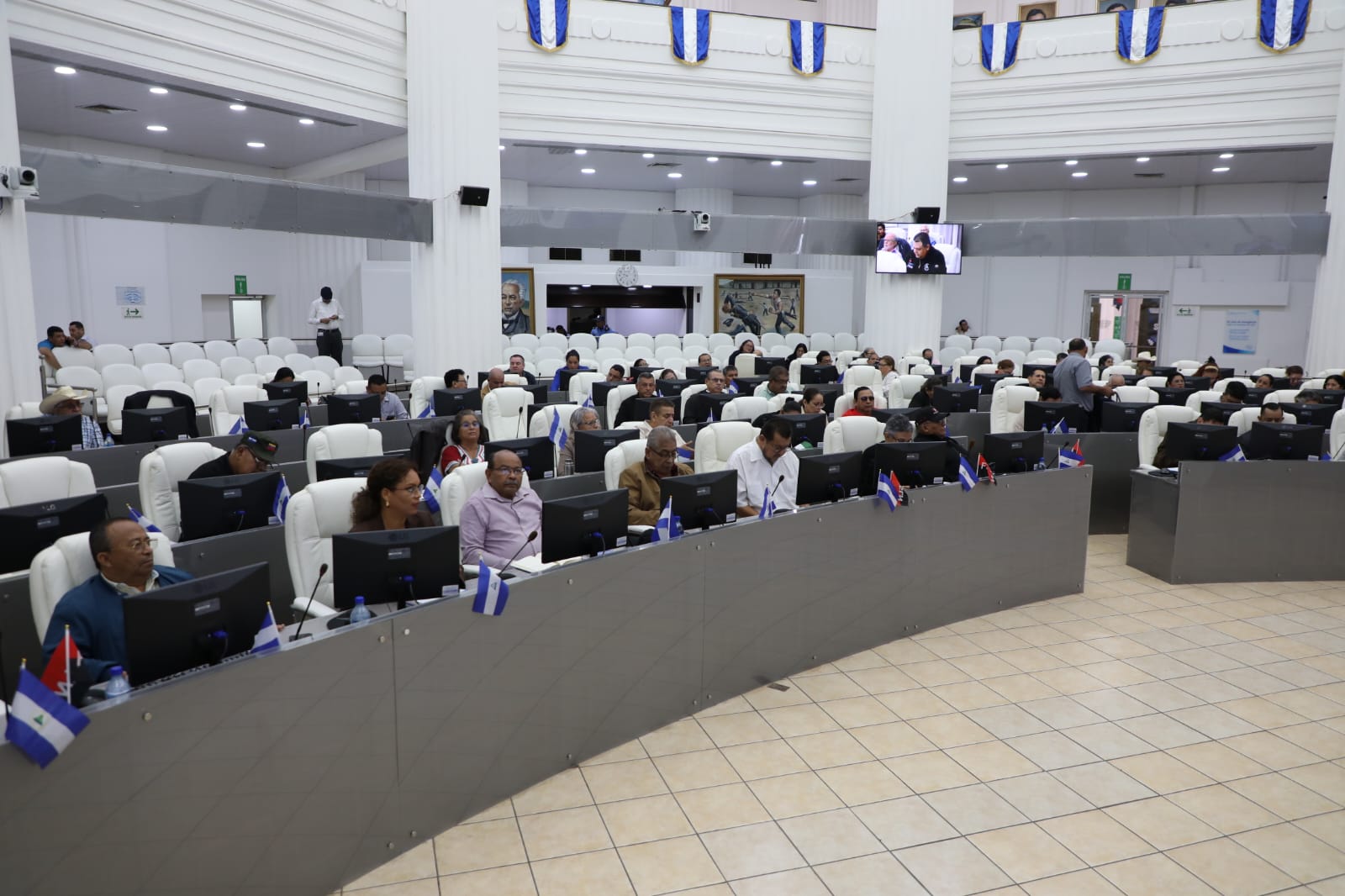 Asamblea Nacional conmemora el Día del Parlamentarismo exhortando por la paz mundial y la defensa de la soberanía