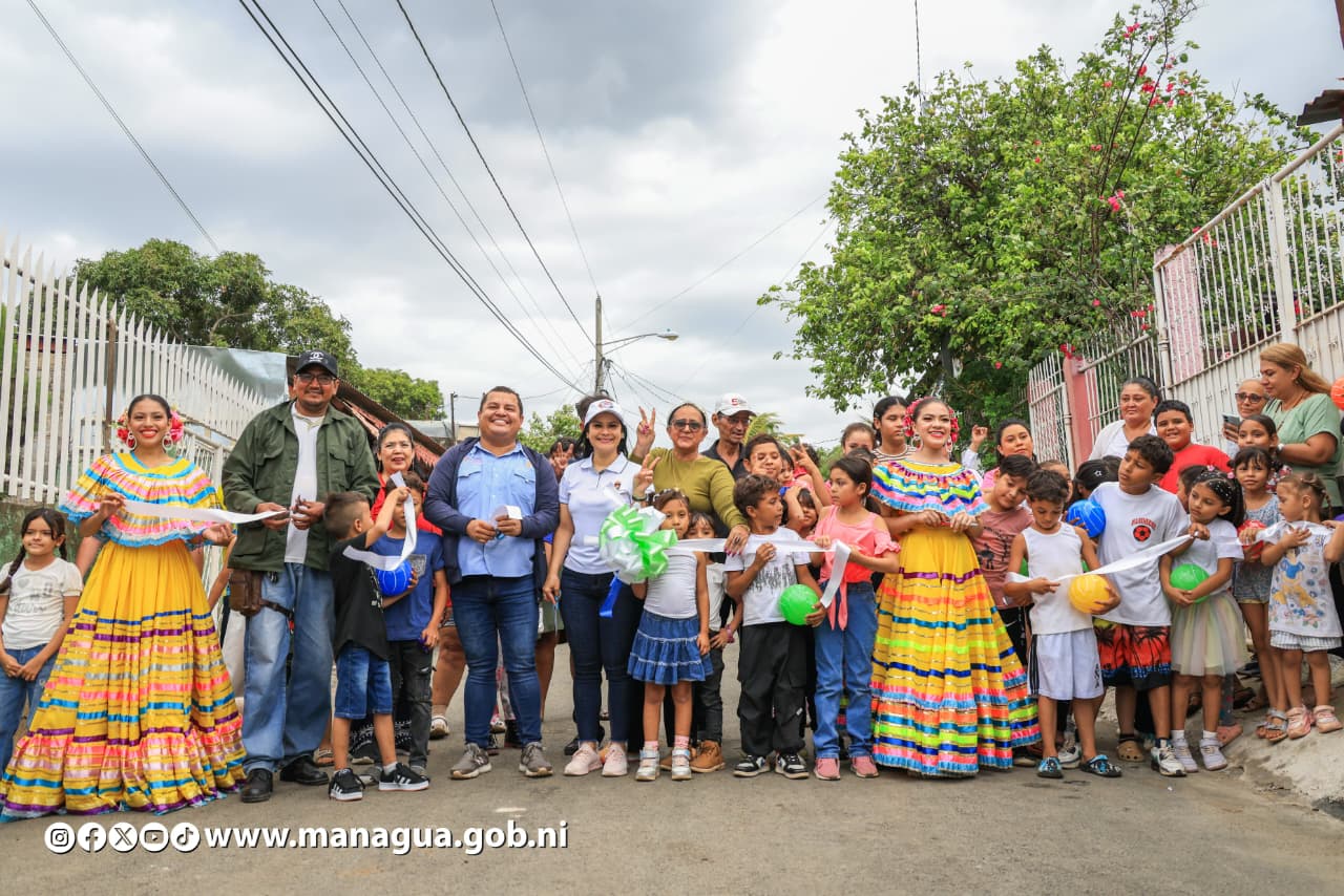 Alcaldía de Managua entrega nuevas calles en el Barrio 31 de Diciembre