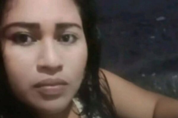 Remiten a juicio a “Ana la vende tamal” acusada de lanzar a su pareja a un cauce