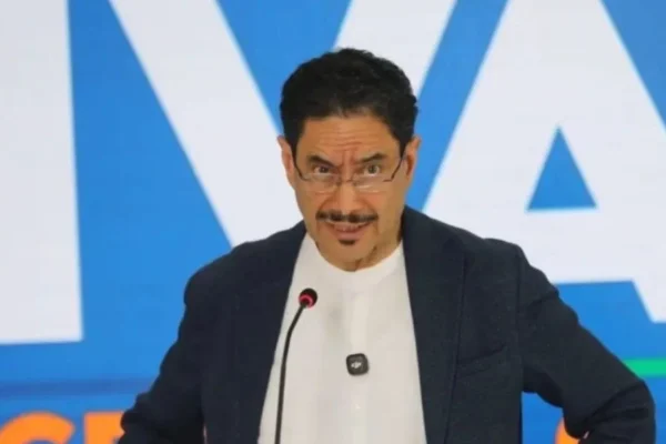 Iván Cepeda: “En Colombia comienza a configurarse un gobierno paramilitar”