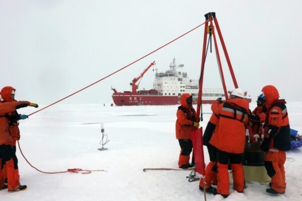 La contundente respuesta de Pekín a la OTAN por avivar el mito de ‘la amenaza china’ en el Ártico
