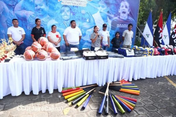 Distribuyen material deportivo a nivel nacional con una inversión de C$8 millones