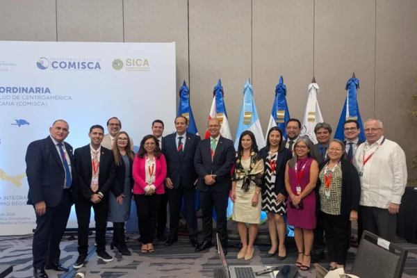 Nicaragua fortalece cooperación regional en salud durante reunión de ministros de Centroamérica y República Dominicana