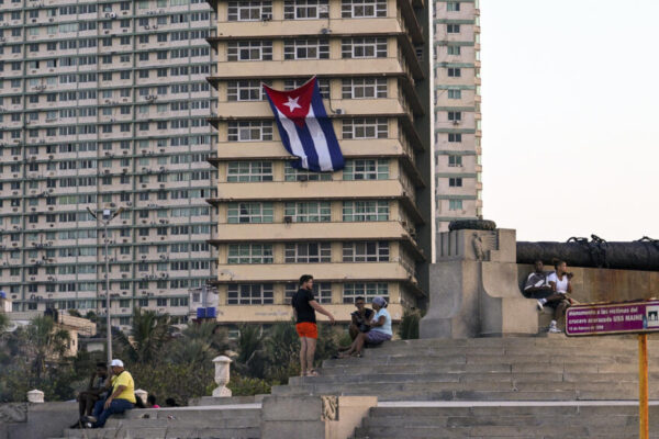 Cuba restablece la totalidad del servicio eléctrico tras apagón