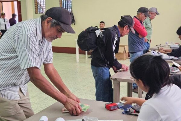 Pago de pensiones del INSS moviliza C$2,376 millones en el país