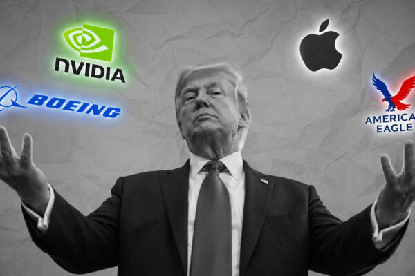 Reportan que Trump promocionaba empresas justo después de comprar acciones