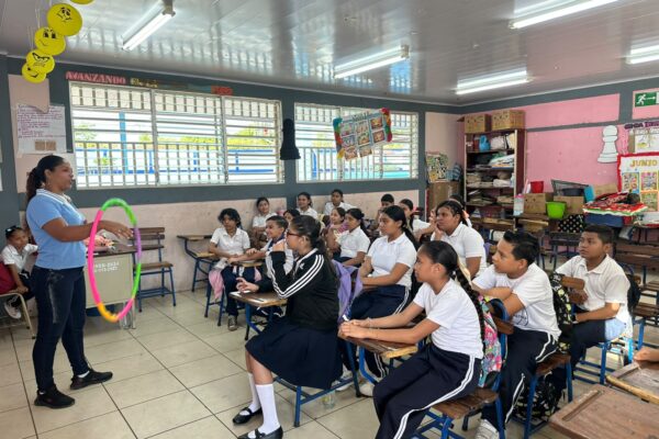 Estudiantes inician segundo semestre lectivo 2026