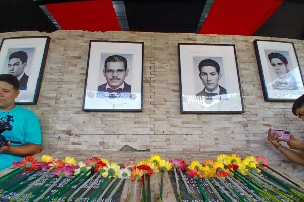 Juventud nicaragüense rinde homenaje a los héroes y mártires del 23 de julio de 1959