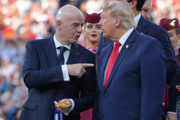 Noruega denuncia ante la FIFA el papel de Trump en la tarjeta roja a Balogun