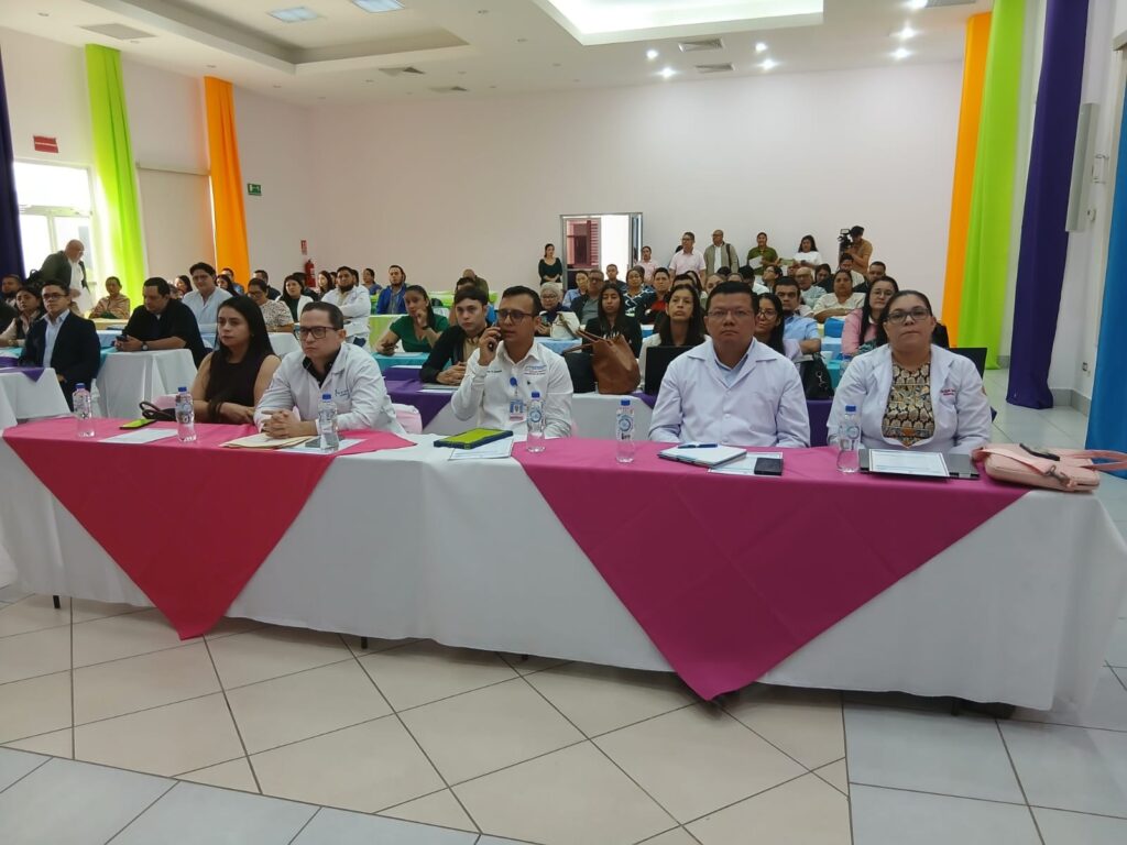Minsa desarrolla feria científica e intercambio de conocimientos médicos