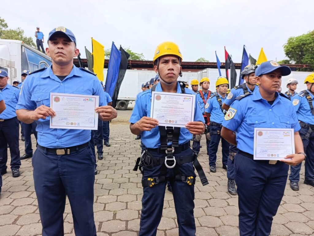 Bomberos Unidos concluyen ciclo de capacitaciones especializadas en rescate y atención de emergencias