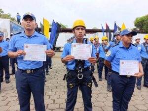 Bomberos Unidos concluyen ciclo de capacitaciones especializadas en rescate y atención de emergencias