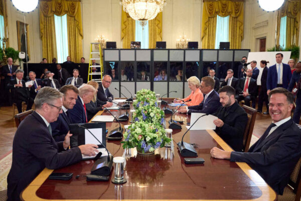 “Pagarán un precio muy alto”: Trump amenaza a la UE