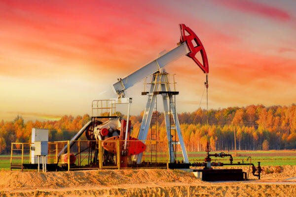 El petróleo vuelve a los 100 dólares: ¿por qué esta vez es peor?
