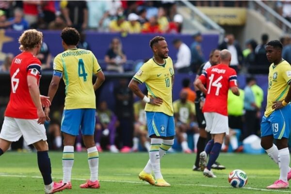 Maltrato a jóvenes: escándalo salpica a una megaestrella del fútbol brasileño y responde esto