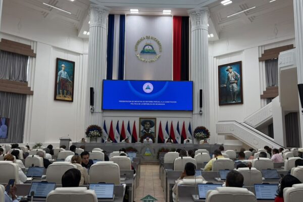 Asamblea Nacional crea comisión especial para estudiar reforma parcial a la Constitución