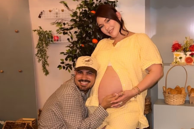 Hija de Daddy Yankee presenta a su bebé tras enfrentar una delicada condición durante el embarazo