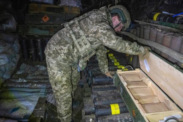 800.000 armas desaparecidas y drones para la mafia: alerta en Europa por la ayuda militar a Ucrania