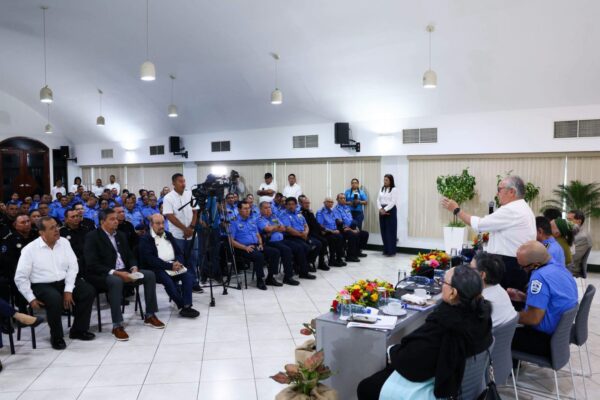 Policía Nacional reitera lealtad y compromiso con la Constitución y sus reformas