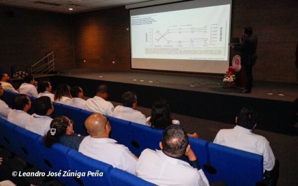 Destacan avances de procedimientos cardiacos en primer simposio de cardiología en Nicaragua