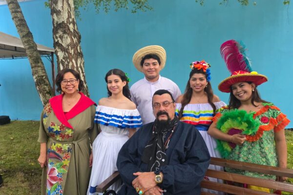 Nicaragua promociona café, ron y tabaco ante empresarios e inversionistas en Rusia