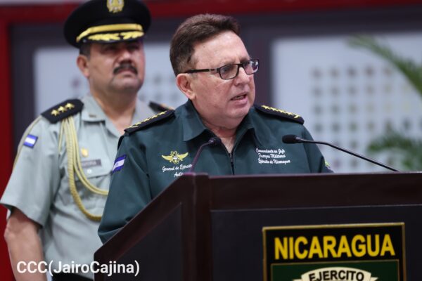 General Avilés resalta la lealtad y compromiso de la Fuerza Aérea en su 47 aniversario