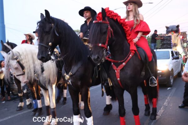 Desfile Hípico en Managua reúne a más de 5 mil jinetes y a miles de espectadores