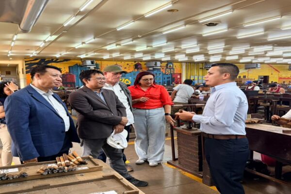 Embajador de Myanmar realiza visita a Estelí para conocer su dinamismo económico y productivo