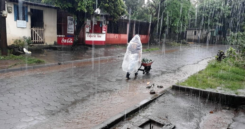 Ondas tropicales 24 y 25 provocarán esta semana lluvias en el Occidente y el Caribe nicaragüense