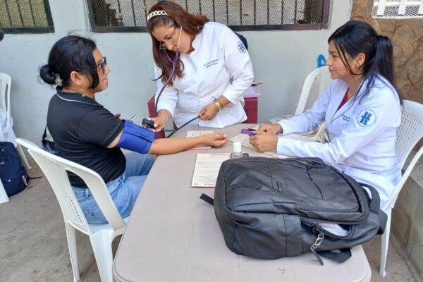 Jornada médica especializada acerca servicios a las familias del Barrio Edgar Munguía