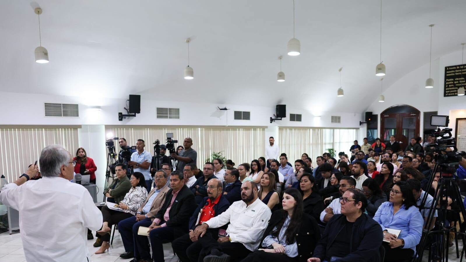 Comunicadores Sandinistas ratifican ante la Asamblea Nacional su apoyo a las Reformas Constitucionales