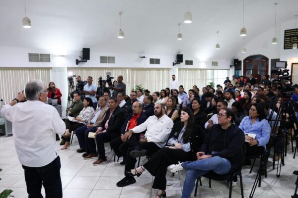 Comunicadores Sandinistas ratifican ante la Asamblea Nacional su apoyo a las Reformas Constitucionales