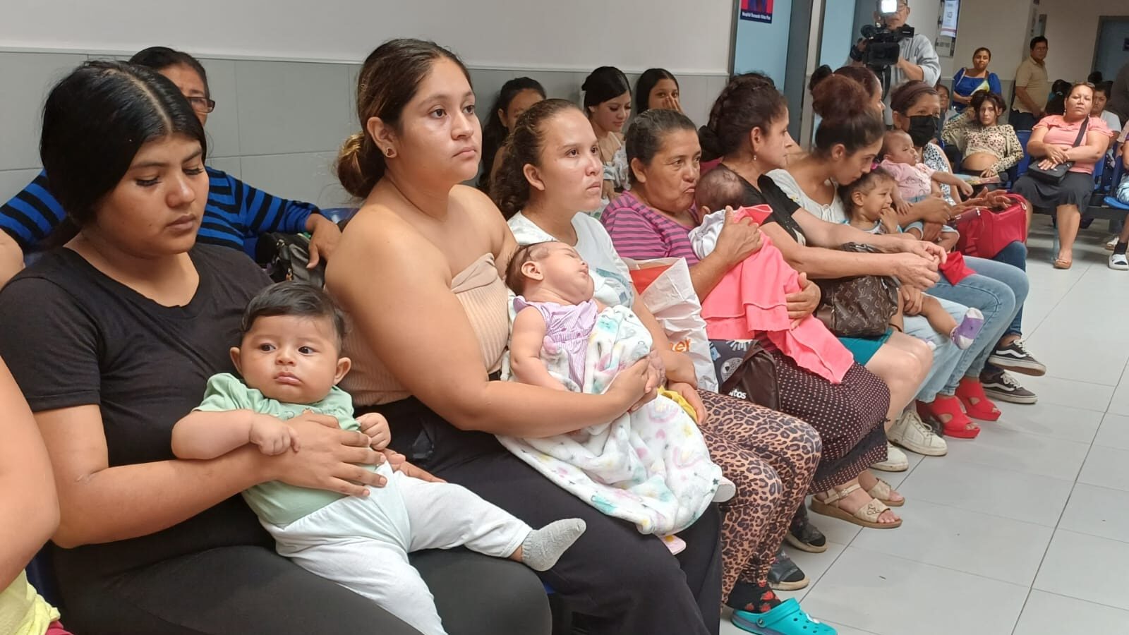 Hospital Fernando Vélez Paiz celebra festival para promover la lactancia materna exclusiva
