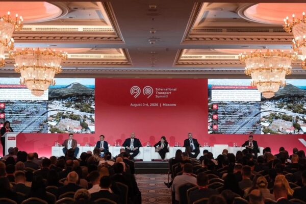 Nicaragua expone sus avances en movilidad urbana durante cumbre global en Rusia