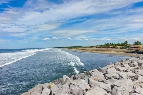Joven de 28 años muere ahogado tras ser arrastrado por las olas en Paso Caballo