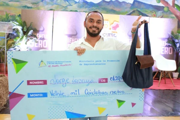 Premian con C$20 mil a los ganadores del concurso Arte en Cuero Tradición que Inspira