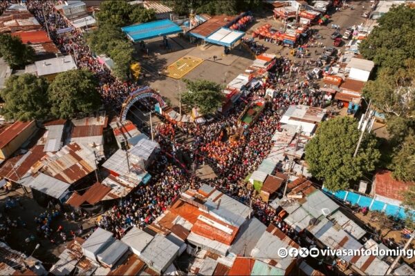 Se fue Minguito y miles de devotos le acompañaron en su retorno a Las Sierritas