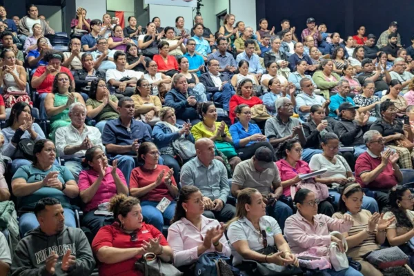 Estrategia Nacional de Educación beneficia a 2.7 millones de estudiantes nicaragüenses