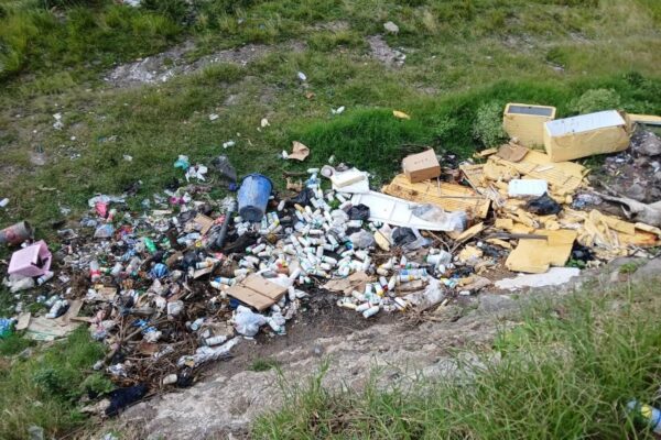 Tras las rejas dos sujetos en Jinotega por botar basura ilegalmente y serán acusados judicialmente
