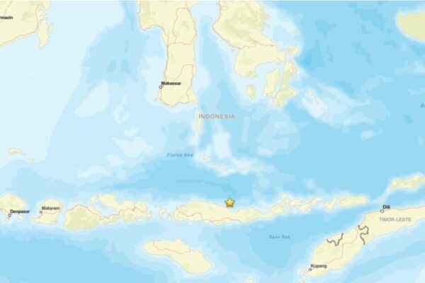 Sismo de magnitud 7,6 sacude Indonesia