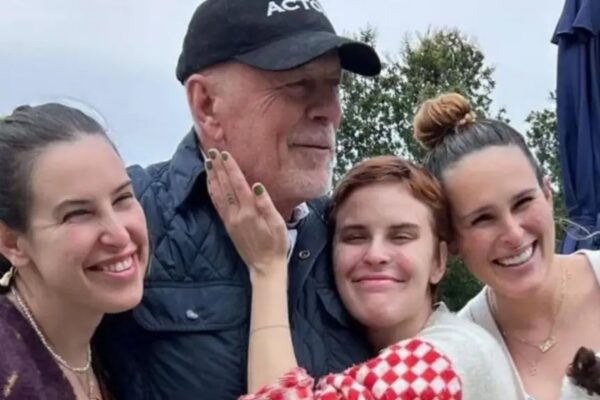 Bruce Willis reapareció en la boda de su hija menor con Demi Moore