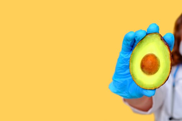 “Mano de aguacate”: el síndrome que ya ha provocado 80 lesiones en un país de Europa