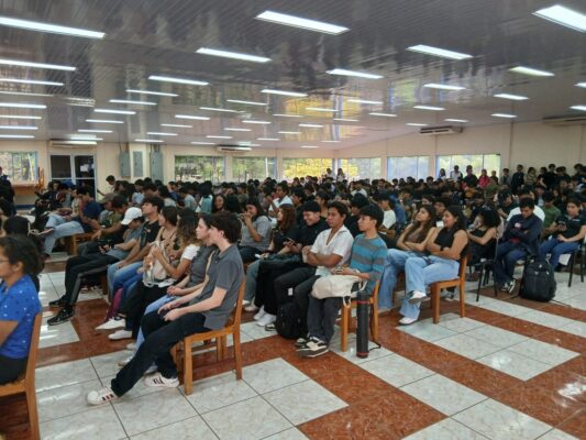 Inician entrega de Becas Pueblo Presidente a universitarios