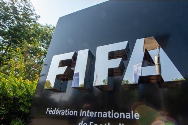 La FIFA despide a una figura importante que desafió en público el polémico plan de Infantino