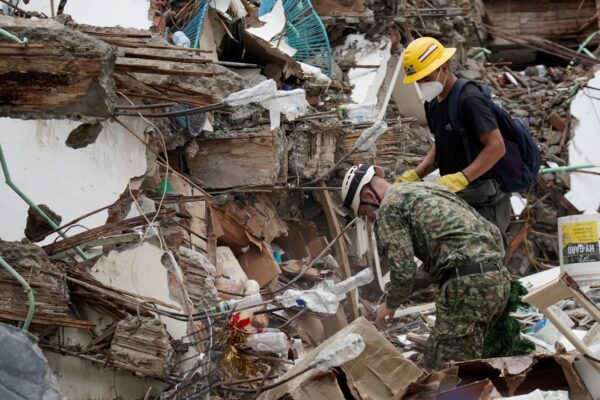 Colombia actualiza la cifra de fallecidos por el terremoto