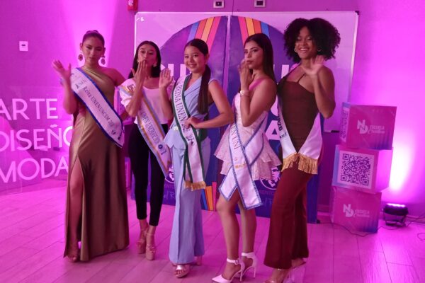 Candidatas a Reinas de Universidades participan en jornada creativa de Nicaragua Diseña