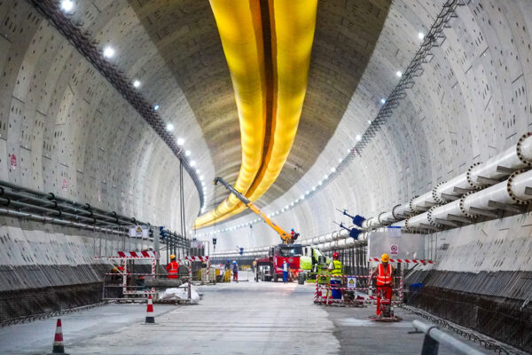 China inaugura una ‘obra maestra’ de ingeniería y marca récord mundial