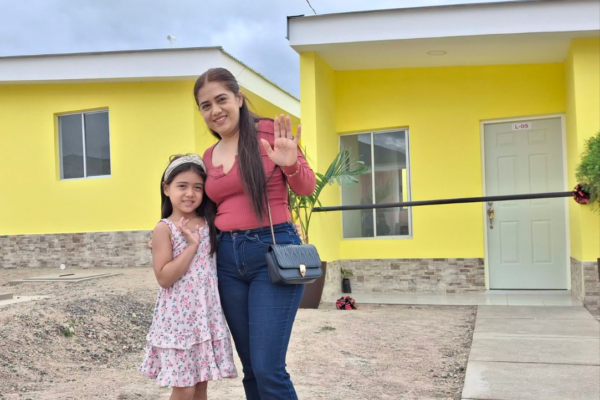 Familias de Estelí estrenan casa propia en la Urbanización Nuevas Victorias