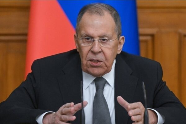 Lavrov afirma que Rusia no presentó ningún ultimátum a EE.UU respecto a ataques de Ucrania