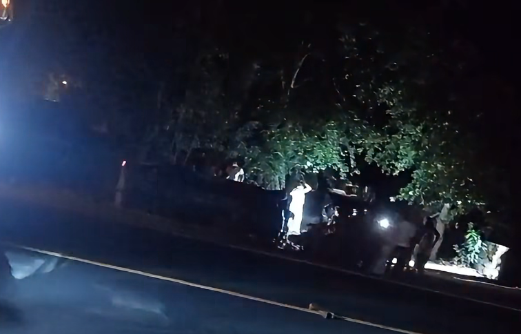 Conductor de camioneta se da a la fuga tras provocar mortal accidente en La Paz Centro